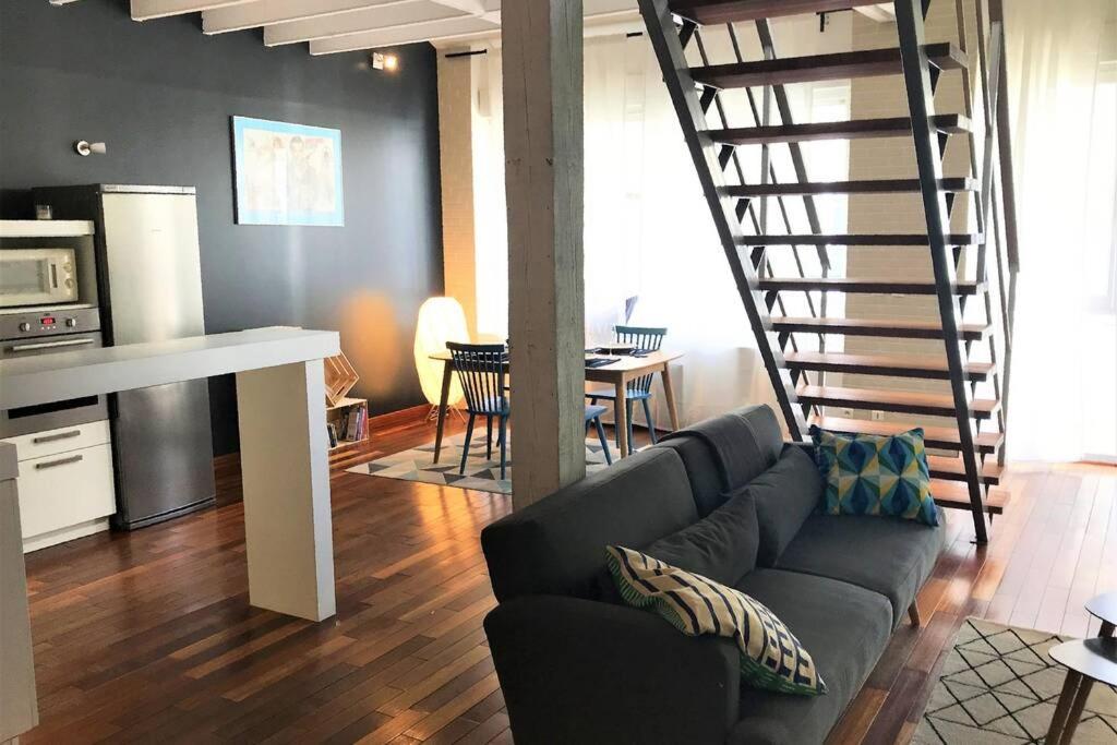 Loft Hyper Centre Reims 6 Pers Avec Parking Apartment Exterior photo